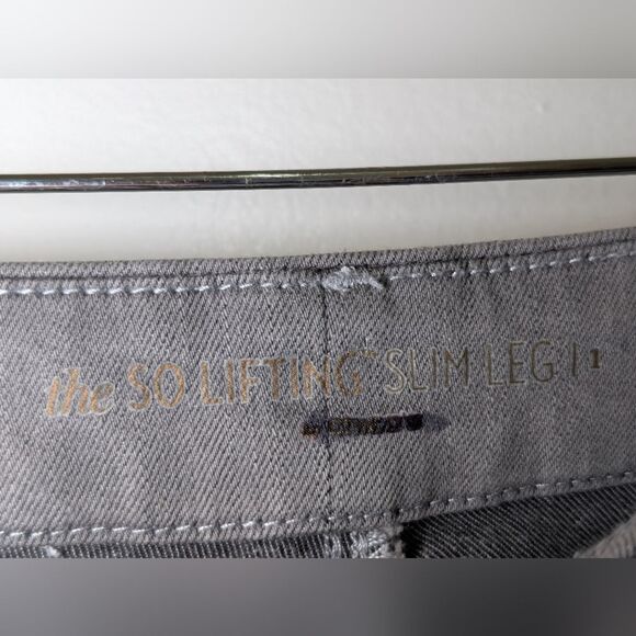 Chico's So Lifting Gray Slim Leg Jeans 8 Medium Gray Wash Stretch Denim Corpcore - Picture 3 of 8